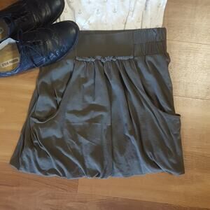 BR Taupe Bubble Skirt w/ Pockets